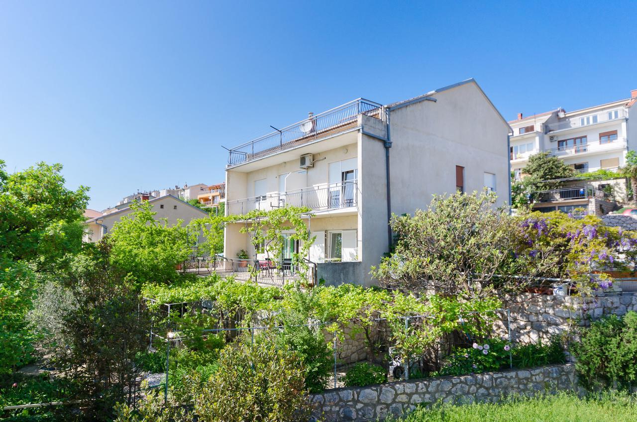 Apartments And Room Drazen Novi Vinodolski Exterior foto