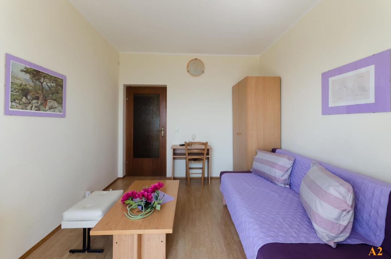 Apartments And Room Drazen Novi Vinodolski Exterior foto